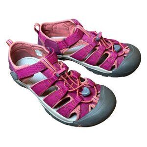 Keen Newport Water Sandals Shoe Waterproof Barbie Pink Size 6 Women, 8 Men‎